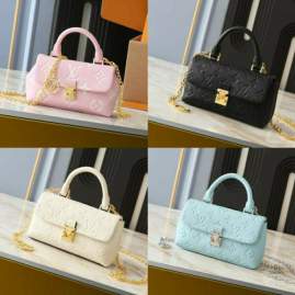 Picture of Louis Vuitton Handbags _SKUfw187466647fw